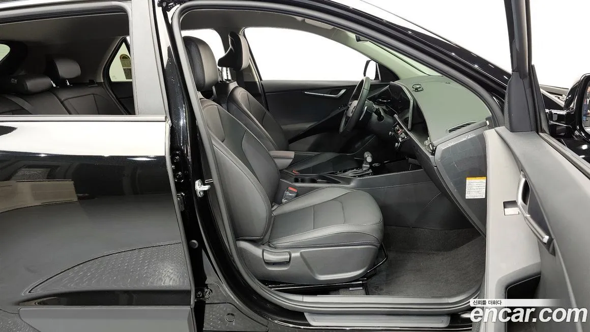 Kia Niro — фото 10