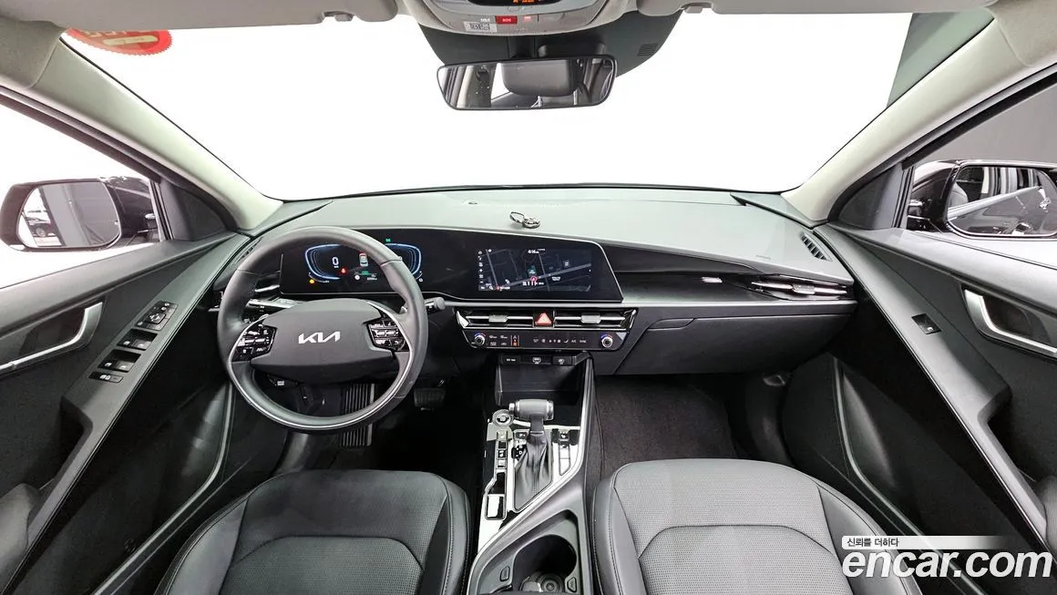 Kia Niro — фото 4