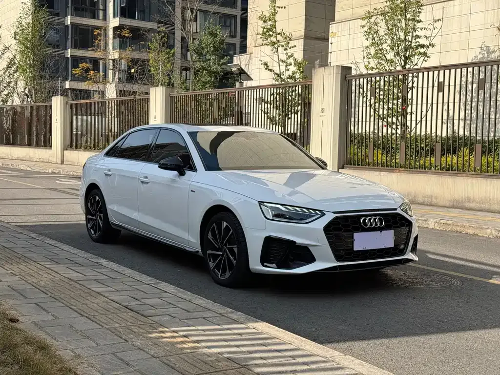 Audi A4L 2024 из CN, фото 7