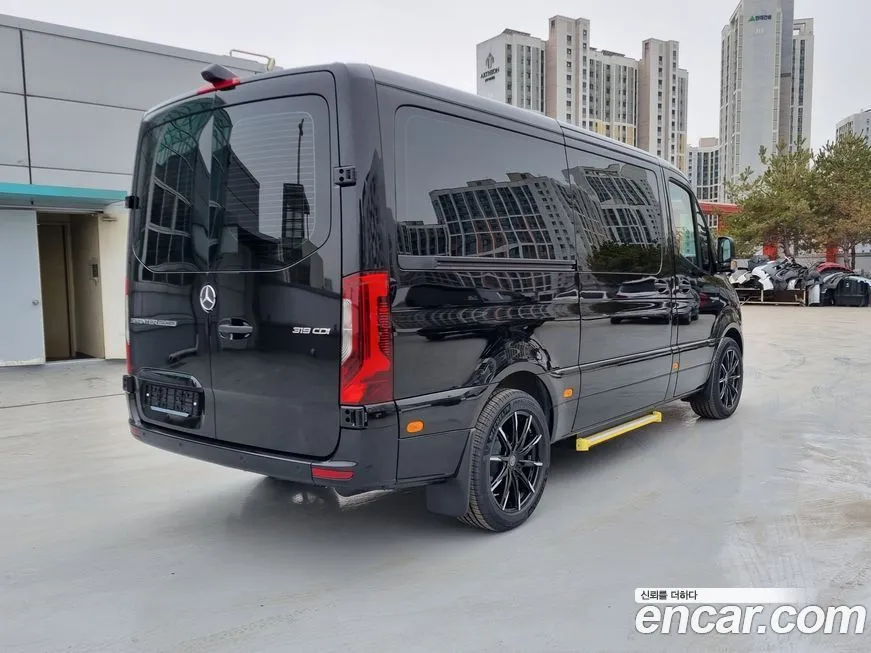 Mercedes-Benz Sprinter 2026 из KR, фото 2