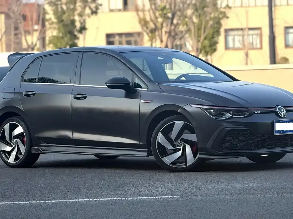 Volkswagen Golf GTI — фото 5