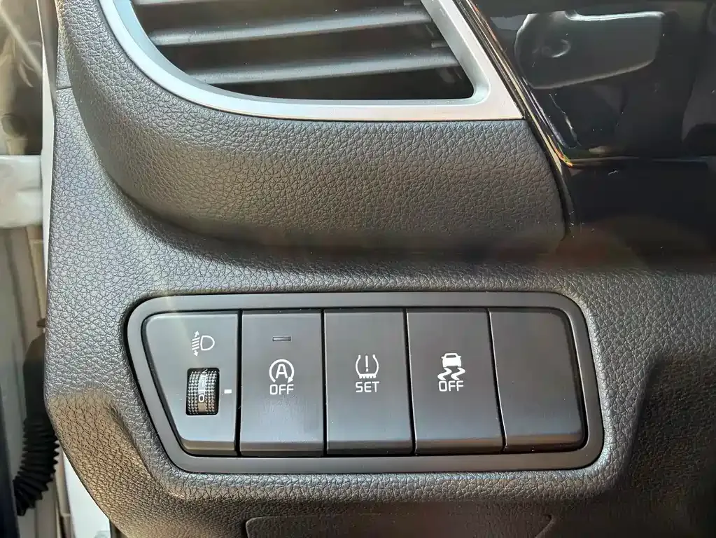 Kia KX3 — фото 8