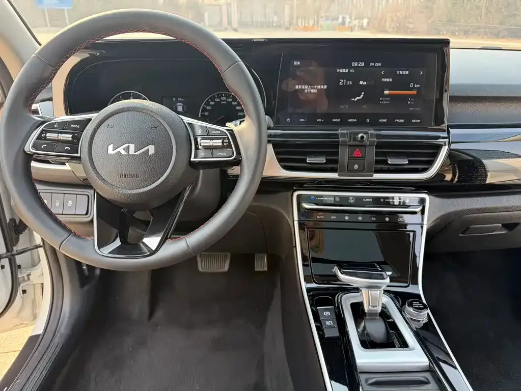 Kia KX3 — фото 3