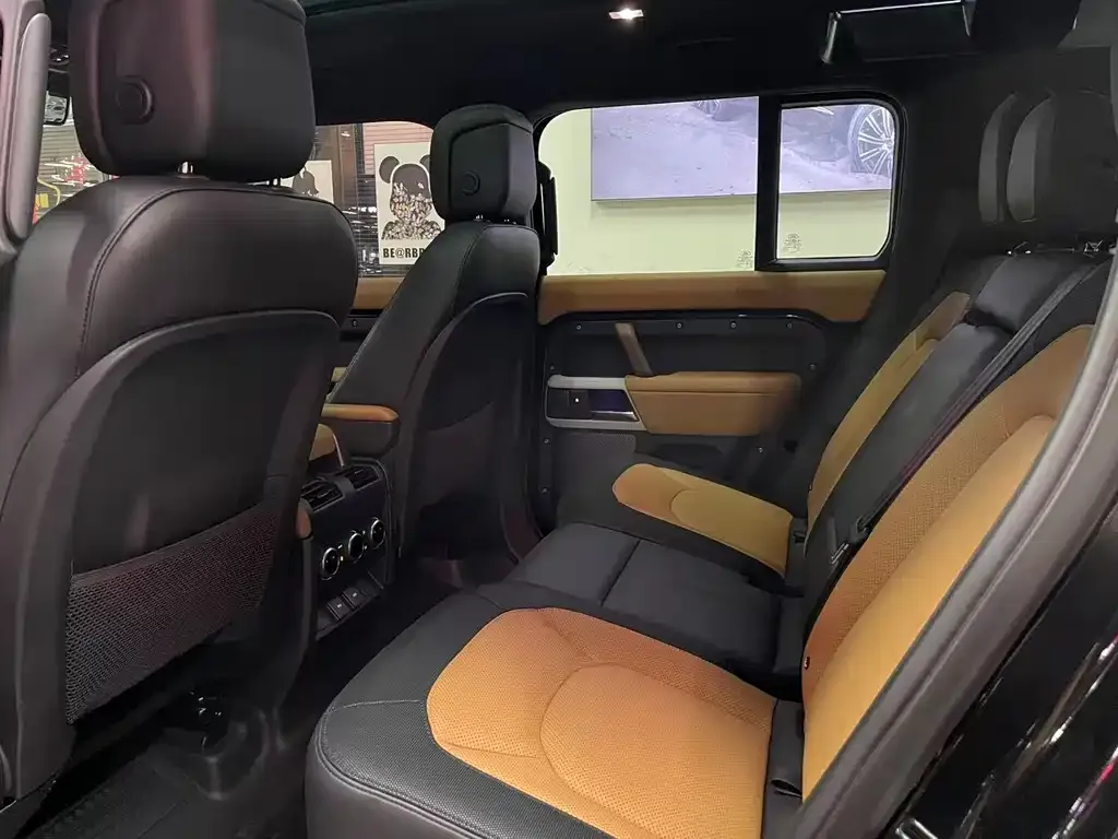 Land Rover Defender — фото 5