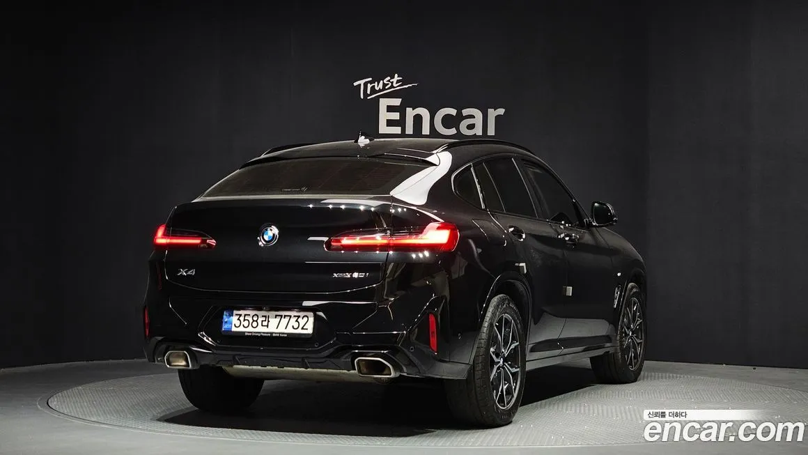 BMW X4 2023 из KR, фото 3
