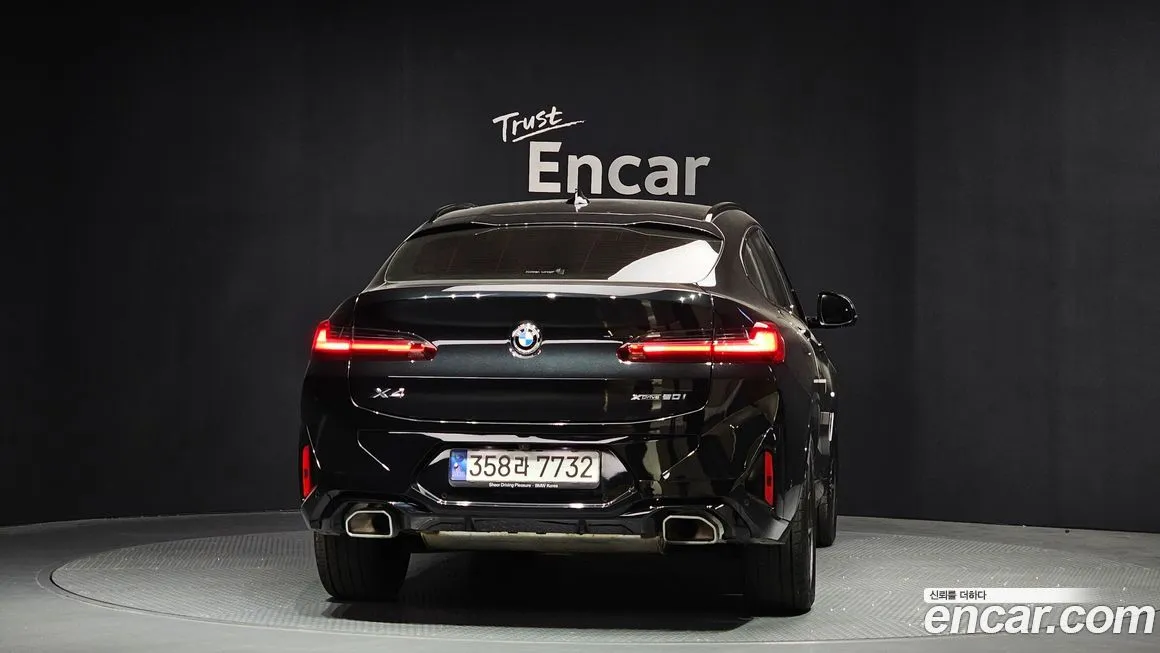 BMW X4 2023 из KR, фото 4