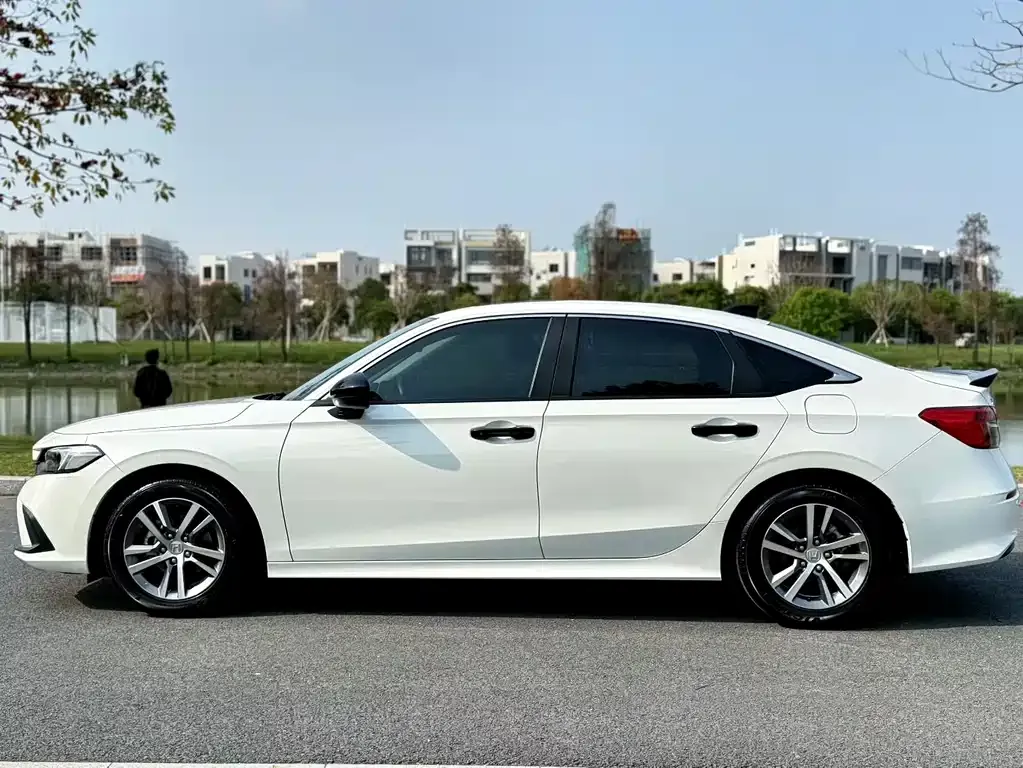 Honda Civic — фото 6