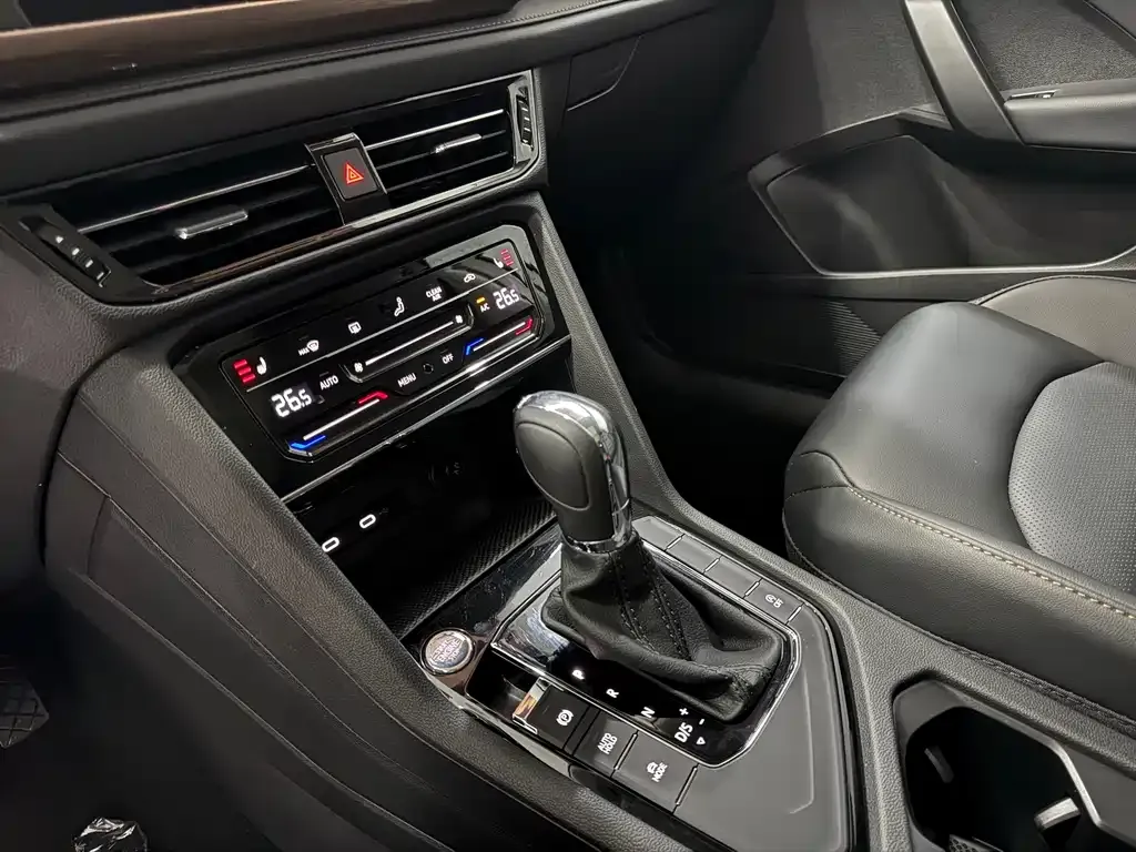 Volkswagen Tharu 2023 из CN, фото 10