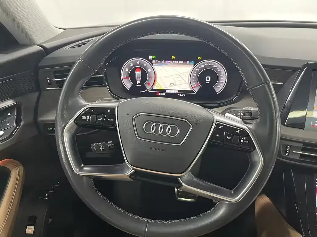 Audi Q6 2025 из CN, фото 7