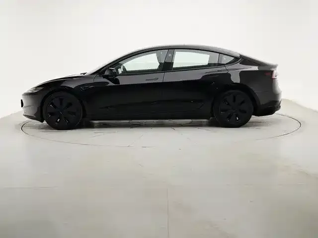 Tesla Model 3 — фото 8