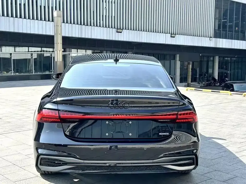 Audi A7L — фото 4