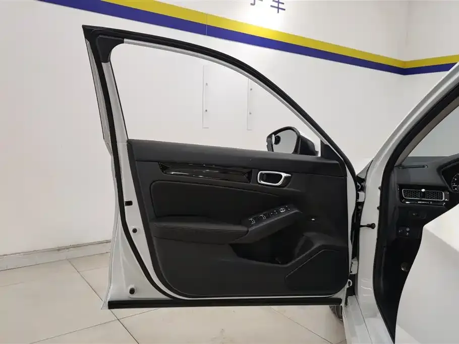 Honda Civic — фото 7