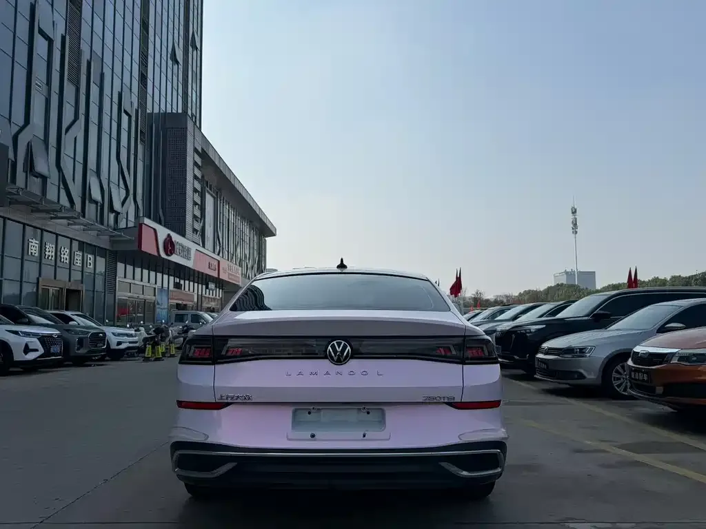 Volkswagen Lamando 2023 из CN, фото 2