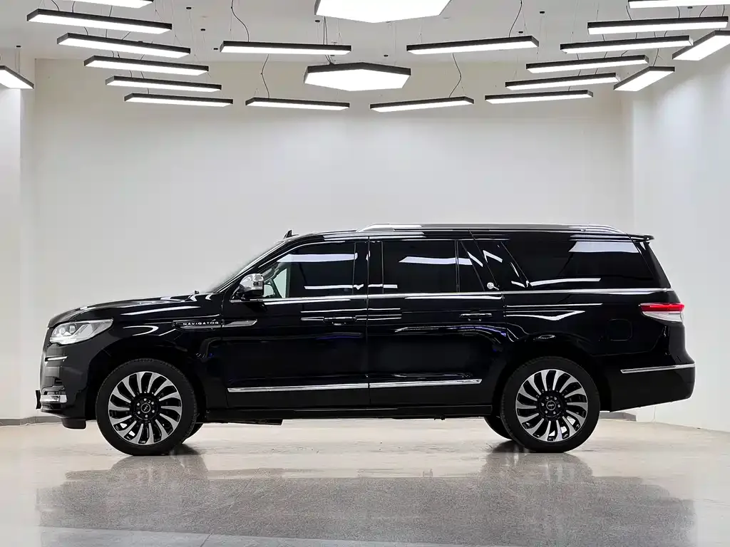 Lincoln Navigator — фото 2