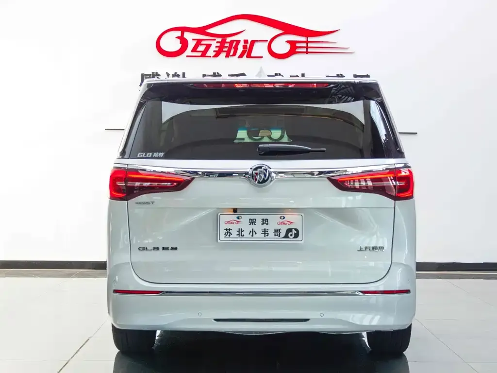 Buick GL8 2021 из CN, фото 2