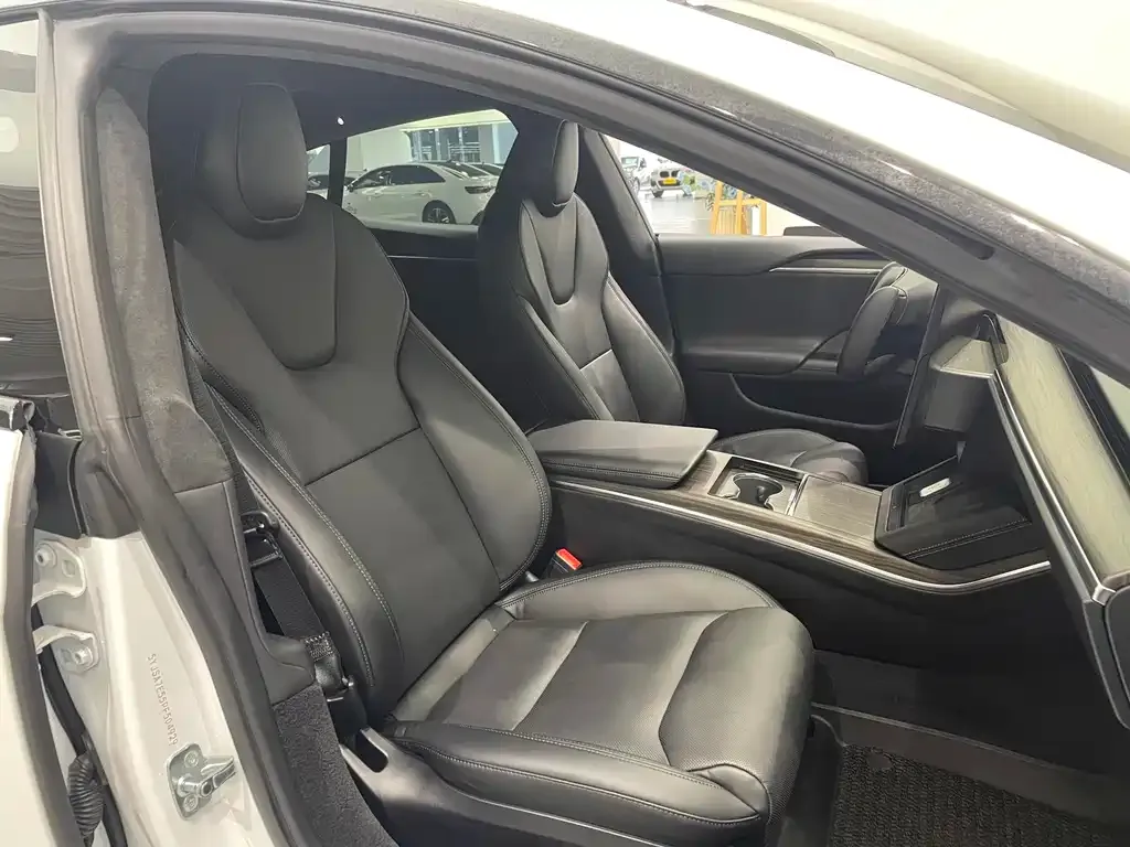 Tesla Model S 2023 из CN, фото 9
