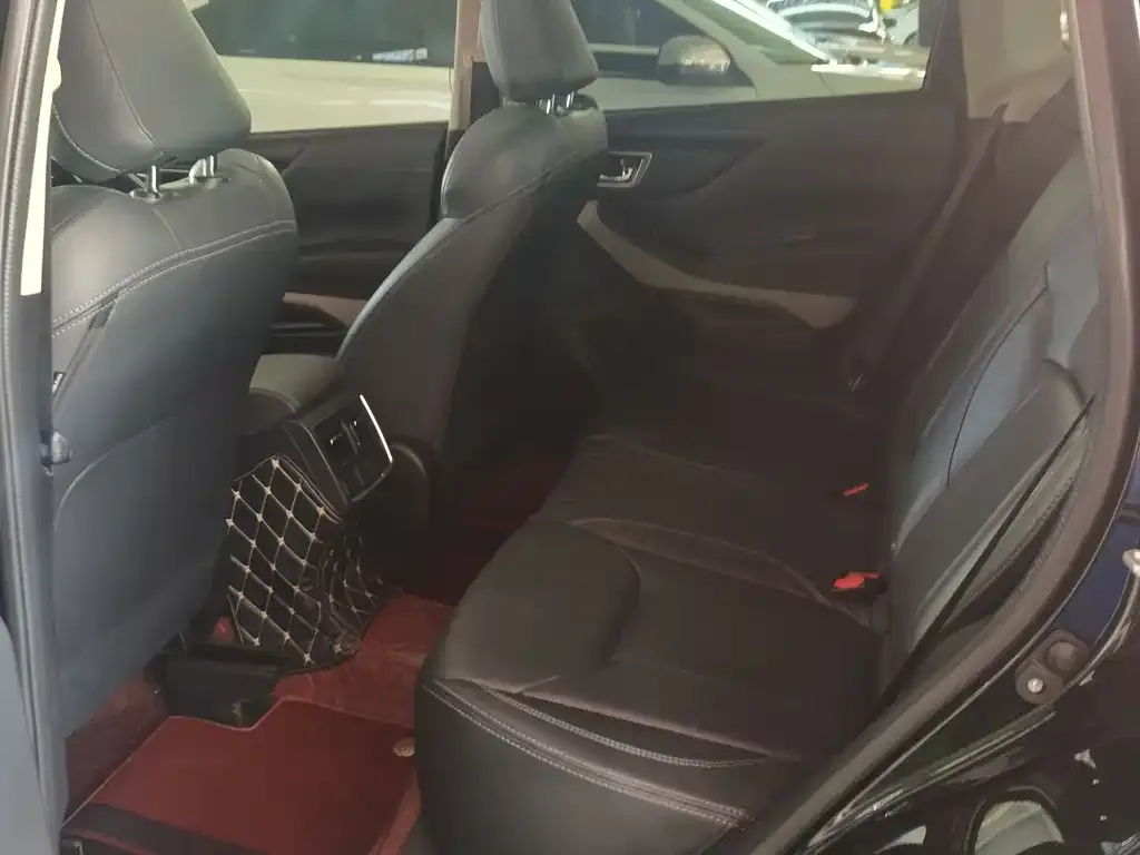 Subaru Forester 2022 из CN, фото 8