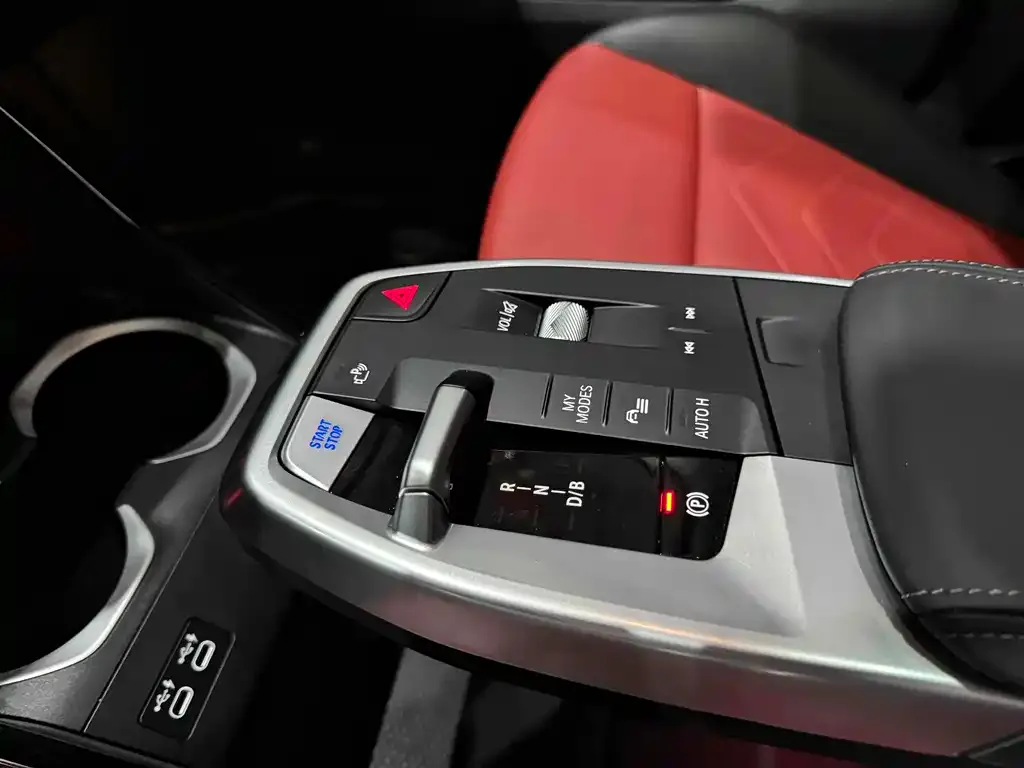 BMW iX1 2024 из CN, фото 2