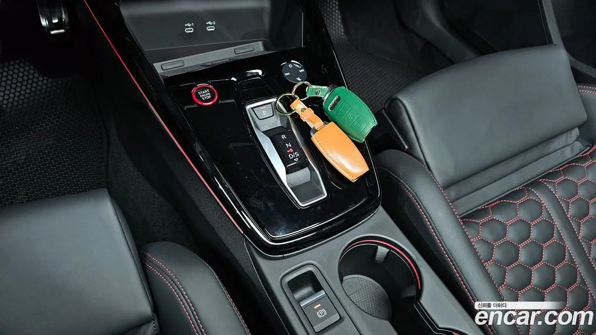 Audi RS3 2025 из KR, фото 4