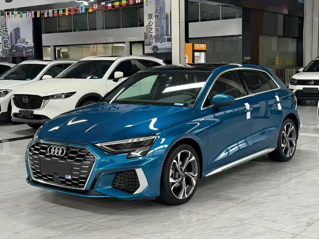 Audi A3 — фото 1