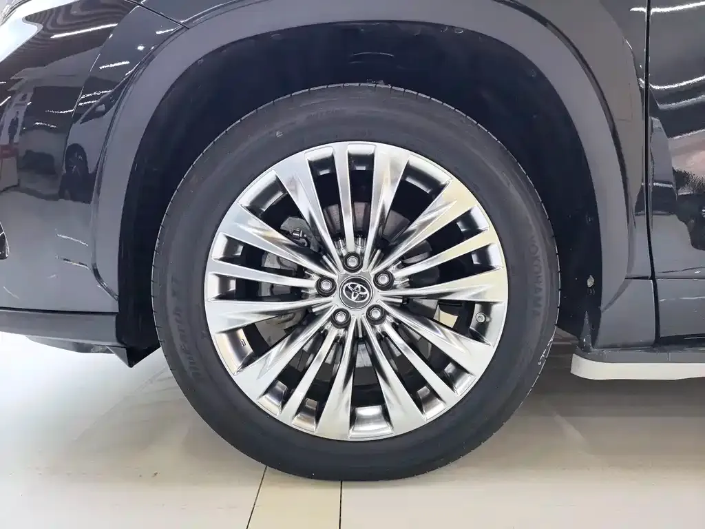 Toyota Highlander 2023 из CN, фото 10