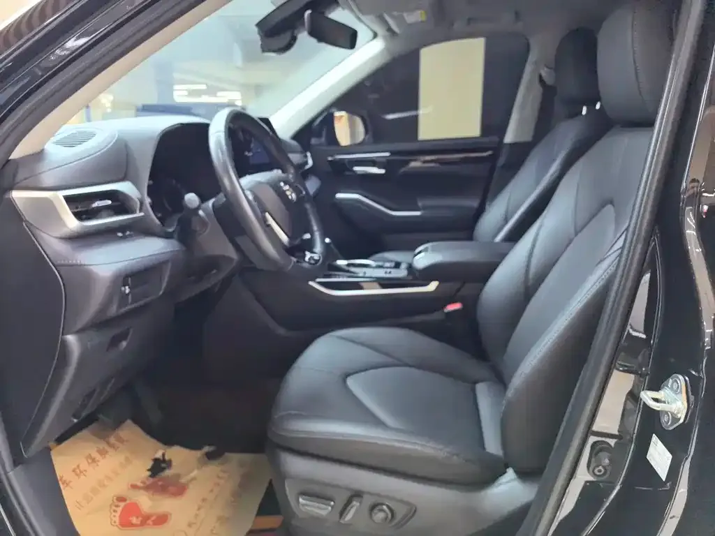 Toyota Highlander 2023 из CN, фото 2