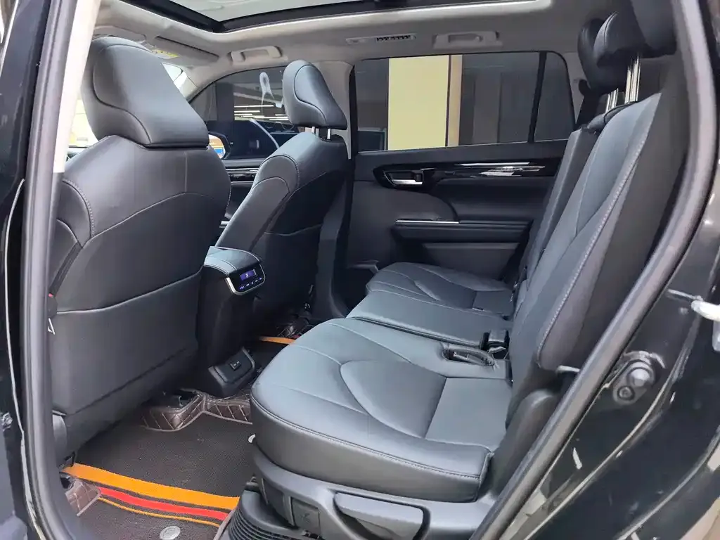 Toyota Highlander 2023 из CN, фото 6