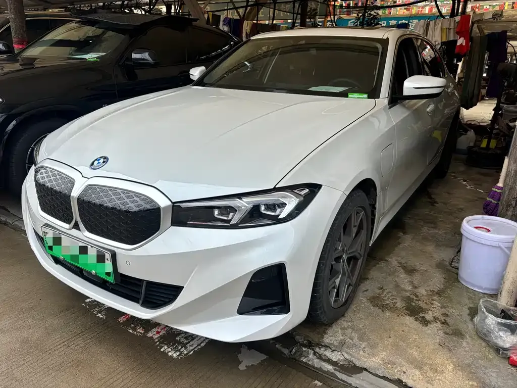 BMW i3 — фото 1