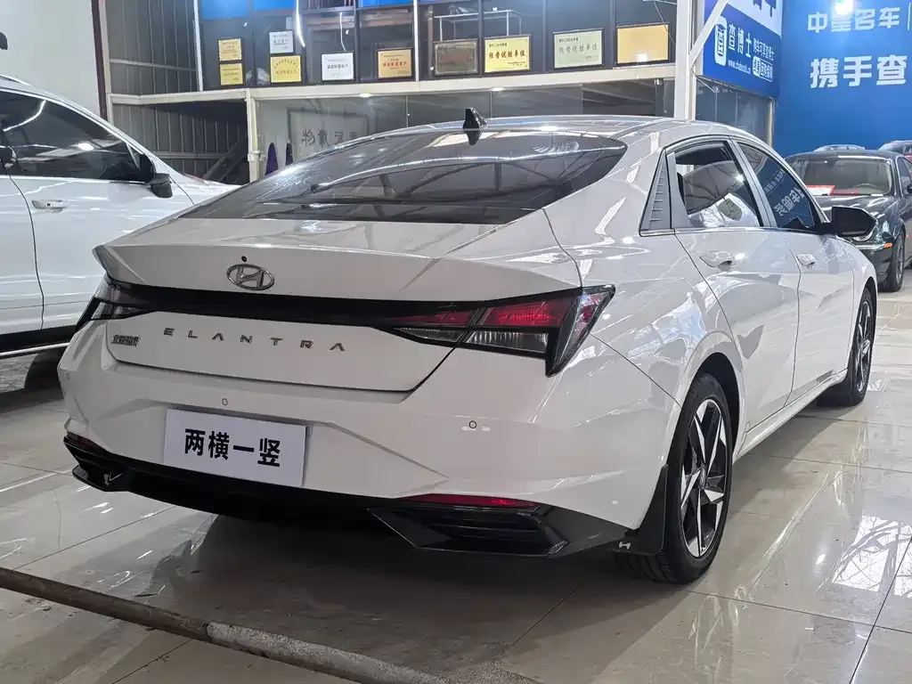 Hyundai Elantra 2023 из CN, фото 9