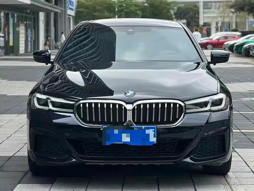 BMW 5 Series — фото 5