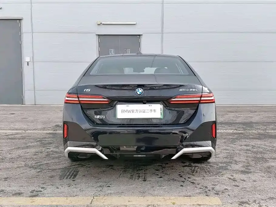 BMW i5 2025 из CN, фото 4