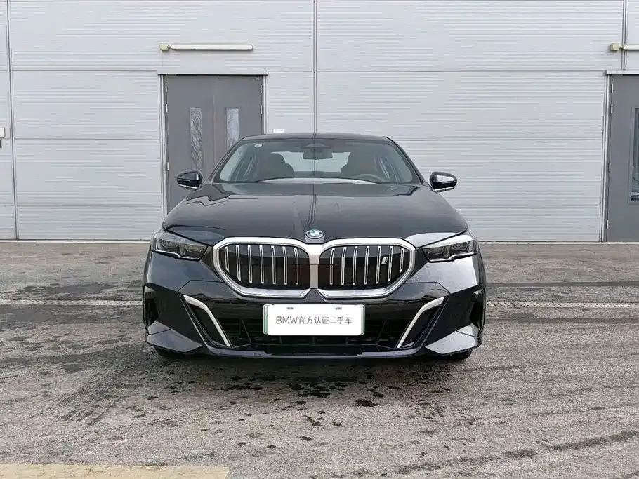 BMW i5 2025 из CN, фото 5