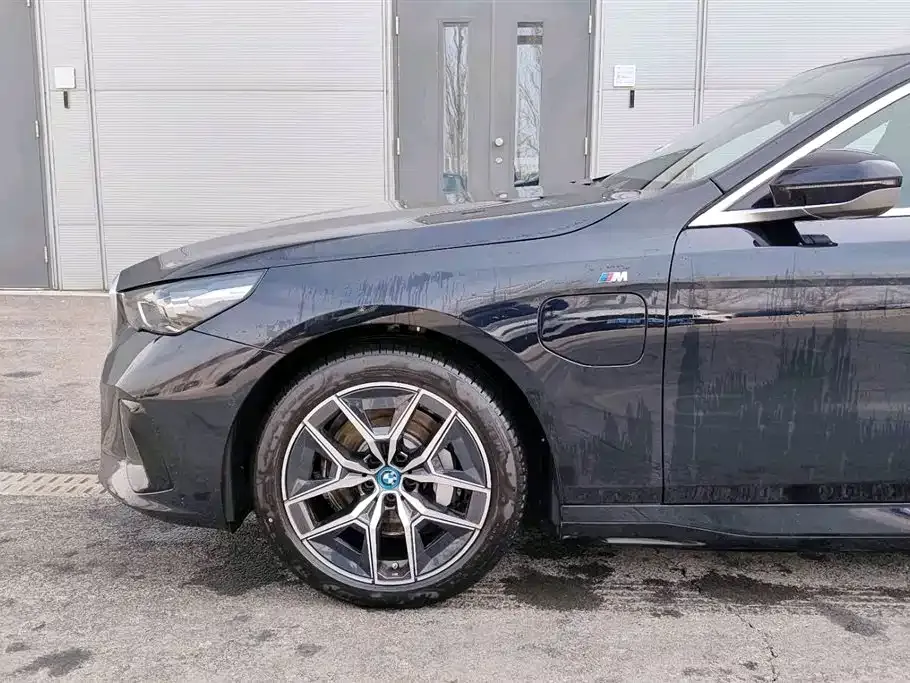 BMW i5 2025 из CN, фото 6