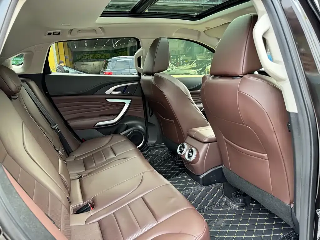 Wey VV7 GT 2021 из CN, фото 2