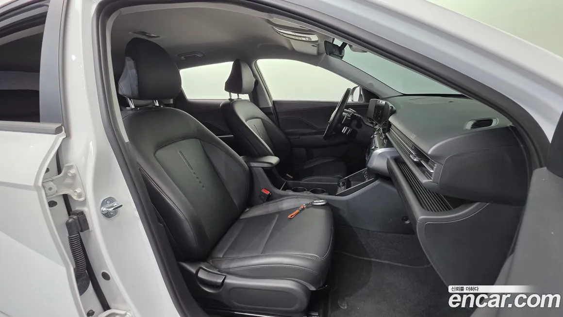 Hyundai Kona 2023 из KR, фото 8