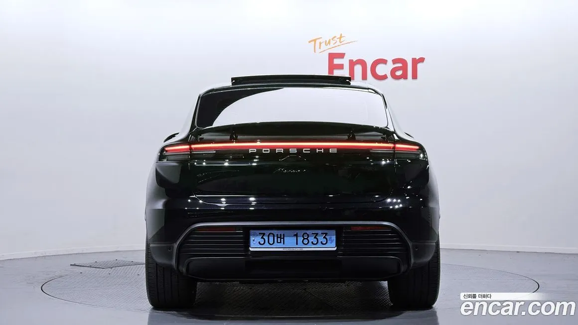 Porsche Macan 2025 из KR, фото 4