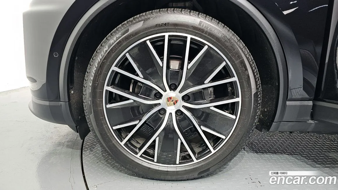 Porsche Macan 2025 из KR, фото 9