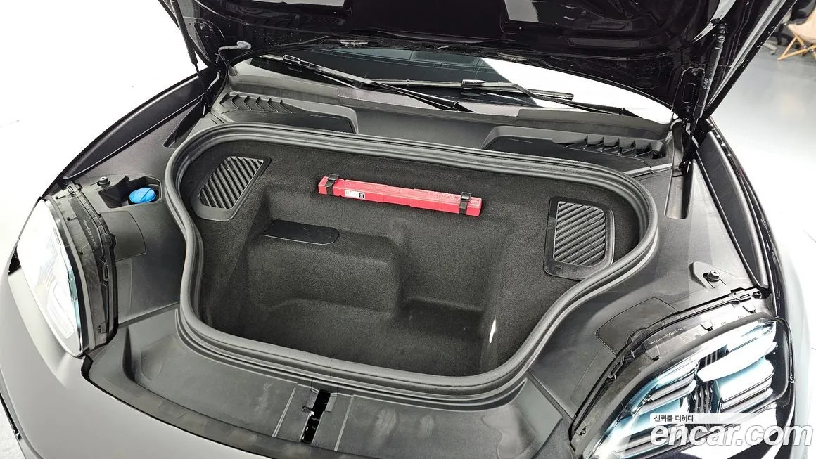 Porsche Macan 2025 из KR, фото 10