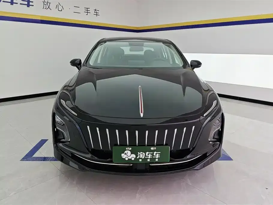 Hongqi E-QM5 — фото 8