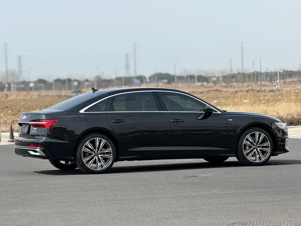 Audi A6L — фото 6