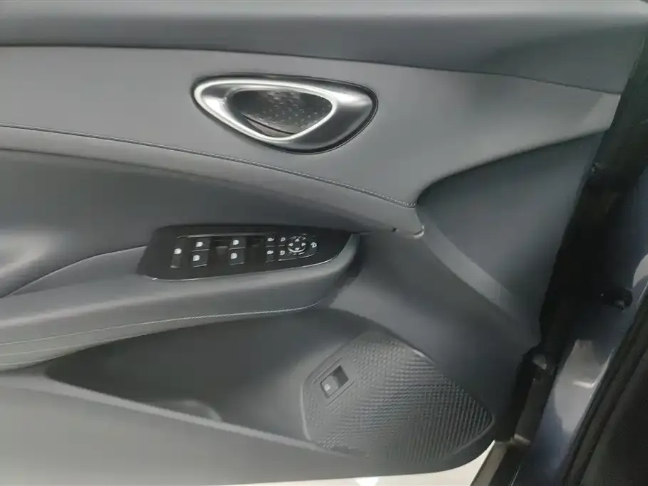 BYD Seal 06GT — фото 9