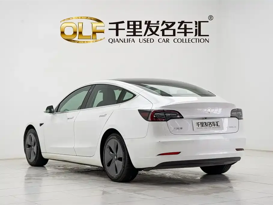 Tesla Model 3 — фото 4