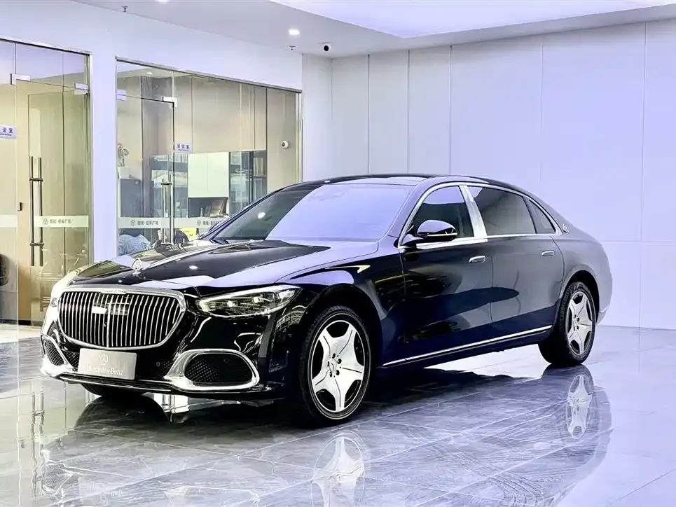 Mercedes-Benz S-Class — фото 1