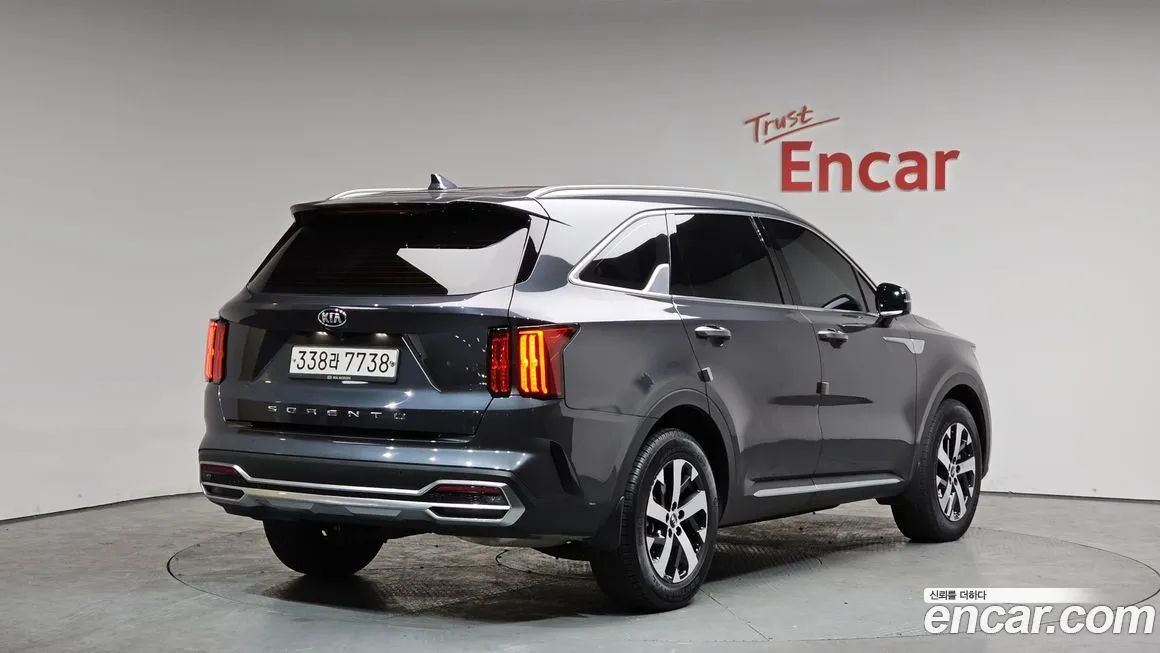 Kia Sorento — фото 9