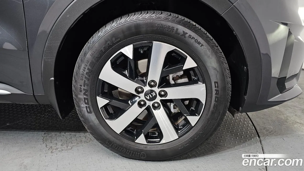 Kia Sorento — фото 7