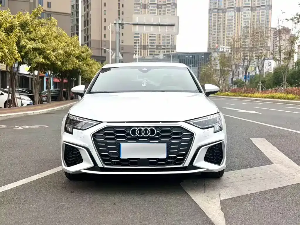 Audi A3 2024 из CN, фото 6