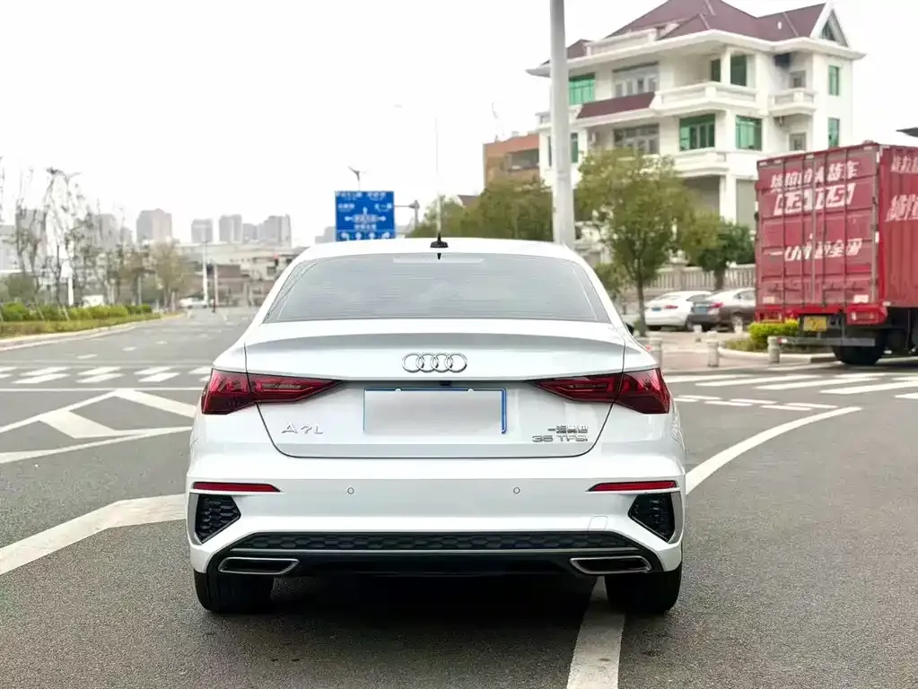 Audi A3 2024 из CN, фото 4