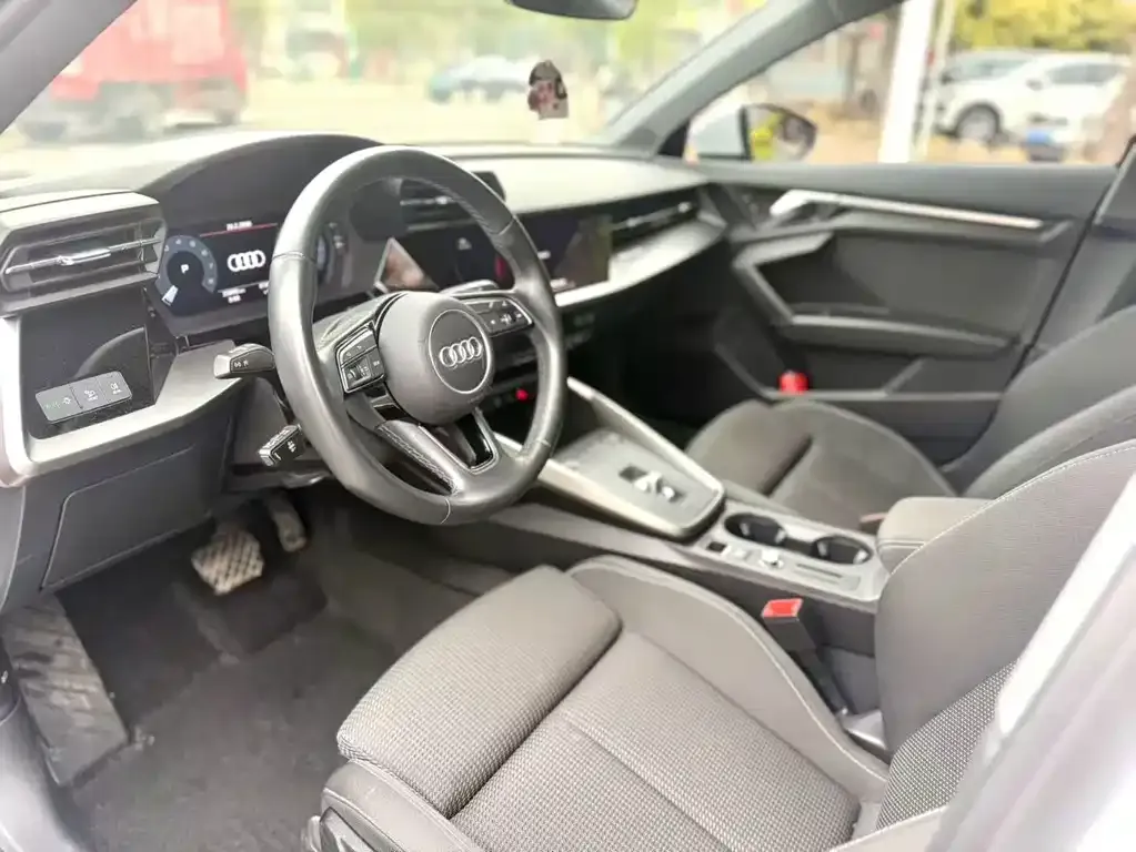 Audi A3 2024 из CN, фото 7