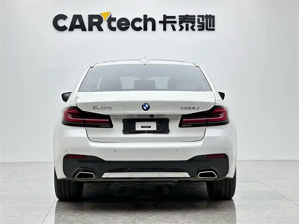 BMW 5 Series — фото 2