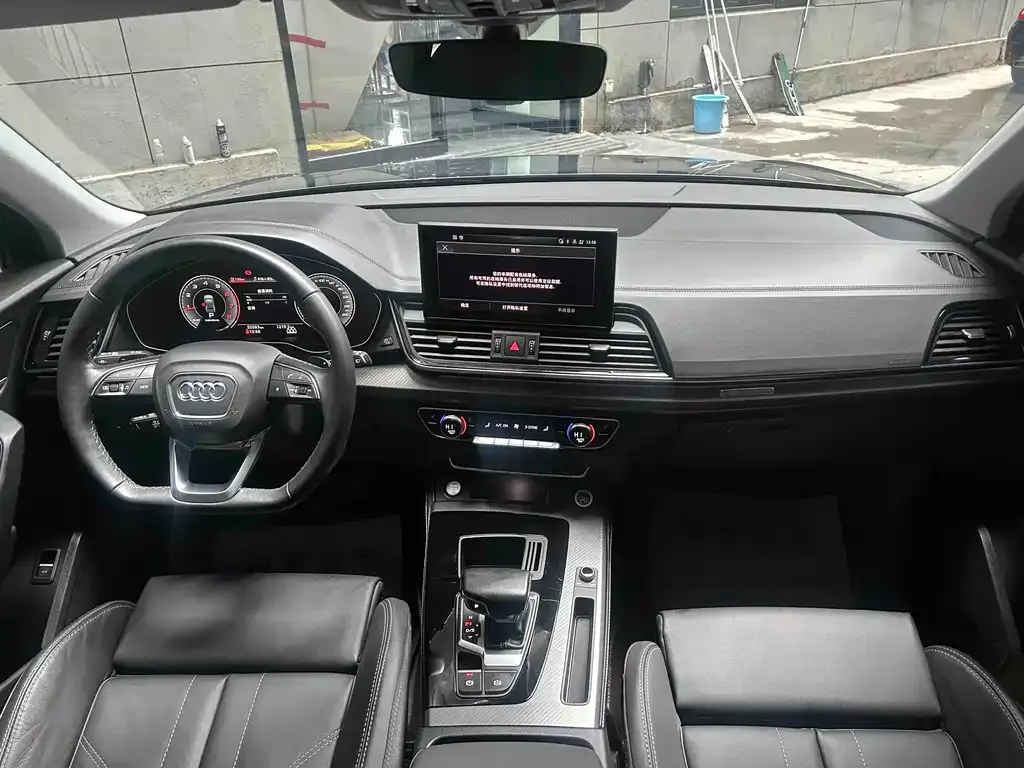 Audi Q5L 2022 из CN, фото 3